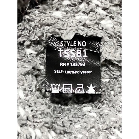 POL Relaxed Gray & White Star Patterned Sherpa Knit Sweater Soft Size M - Picture 10 of 11